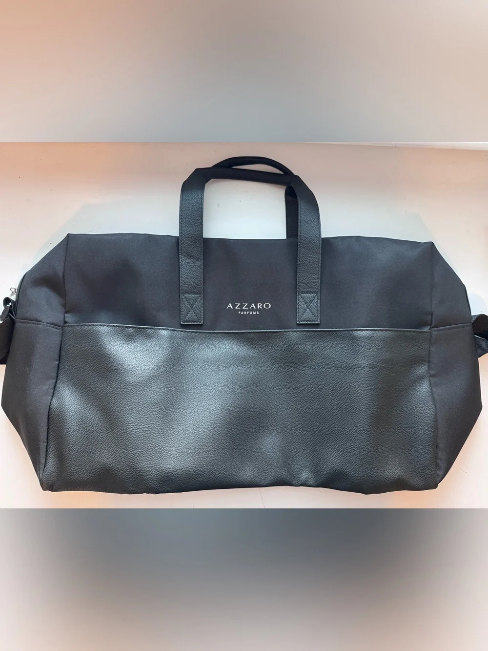 Black Weekend Duffel Bag - Men's Travel Bag